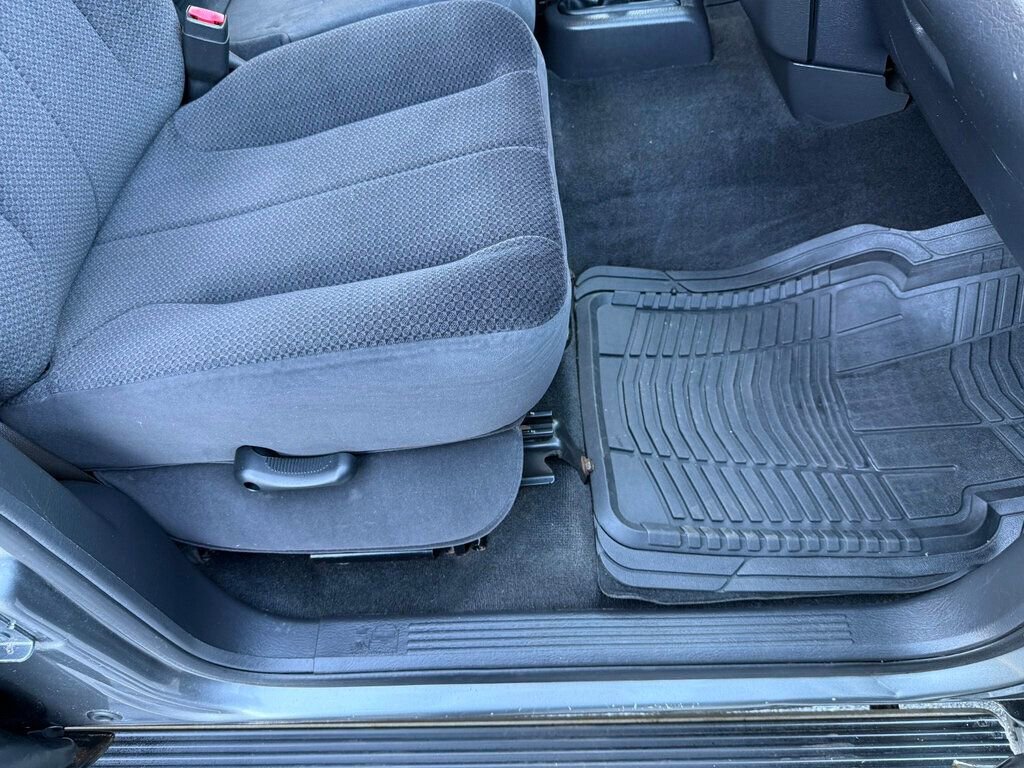 Used 2005 Dodge Ram 2500 Truck SLT image 53