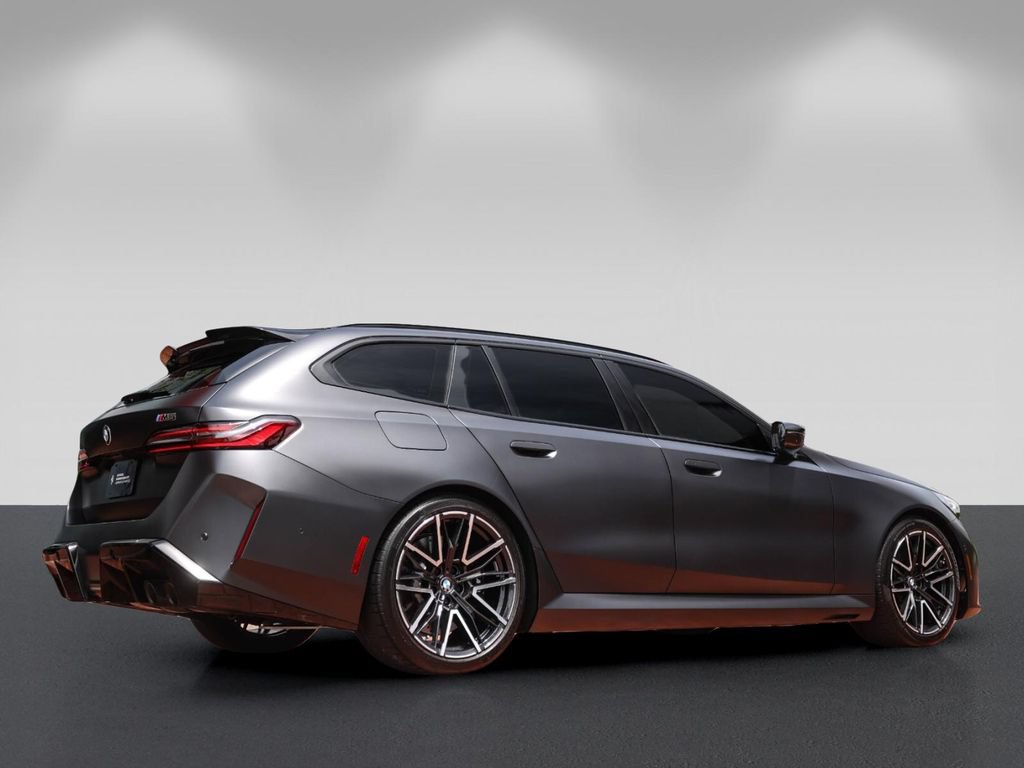 Used 2026 BMW M5 Touring AWD/4WD image 28