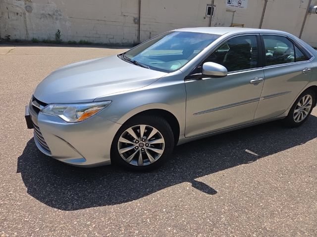 Used 2016 Toyota Camry XLE