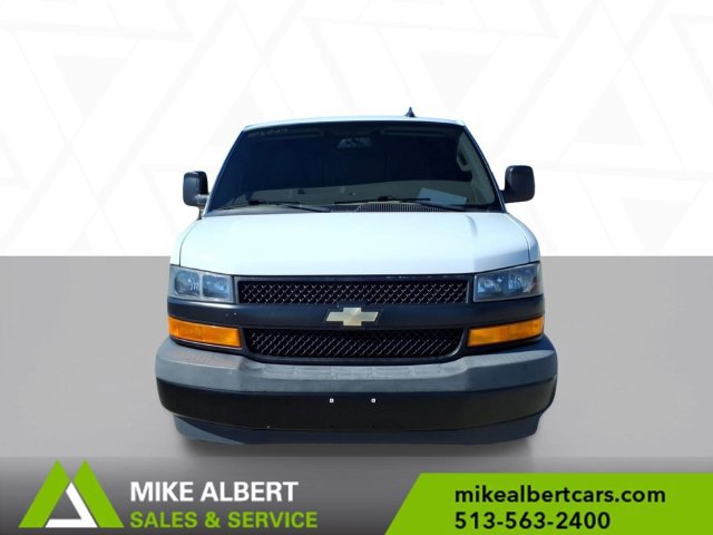 Used 2019 Chevrolet Express 2500 w/ Driver Convenience Package RWD image 2