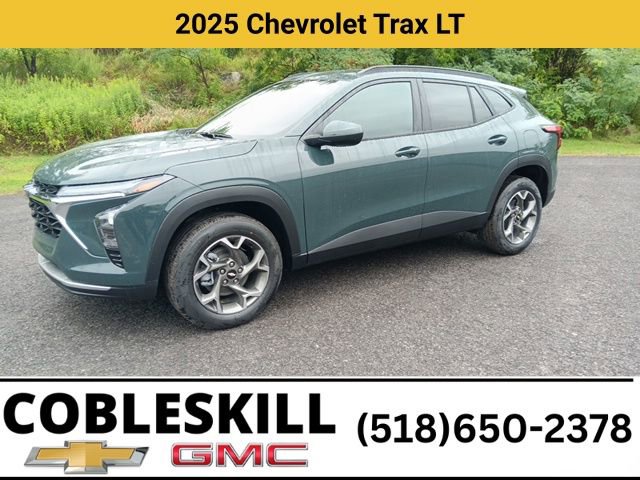 New 2025 Chevrolet Trax LT w/ Driver Confidence Package image 8