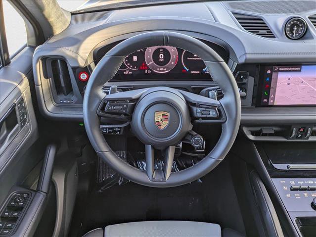 New 2025 Porsche Cayenne GTS image 15