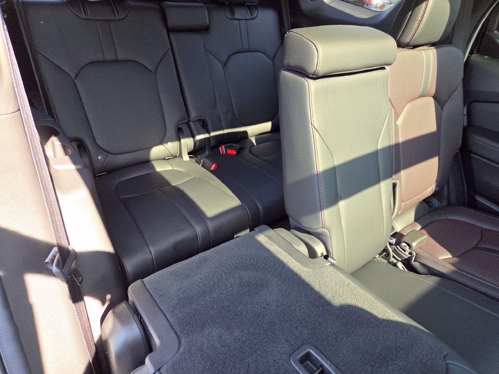 Certified 2025 Honda Pilot Black Edition image 33