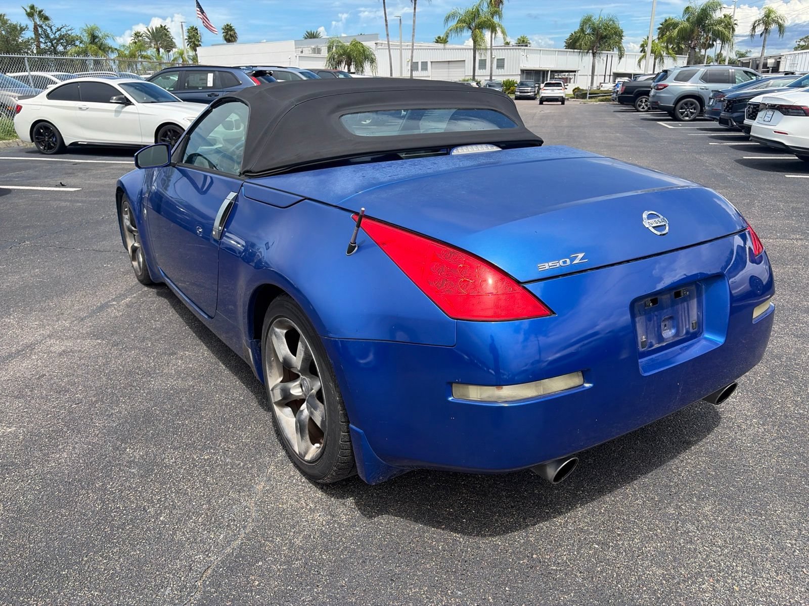 Used 2006 Nissan 350Z Enthusiast RWD image 5