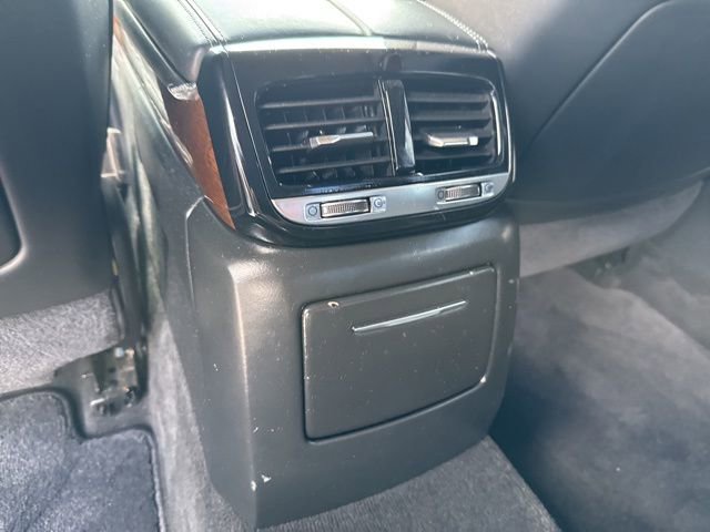 Used 2018 Genesis G90 3.3T Premium RWD image 25