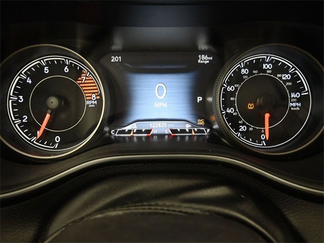 Used 2019 Jeep Cherokee Limited image 21