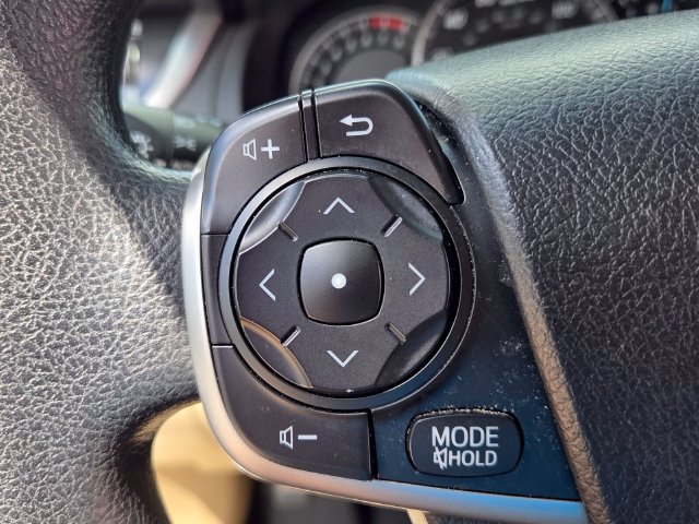 Used 2012 Toyota Camry LE FWD image 24