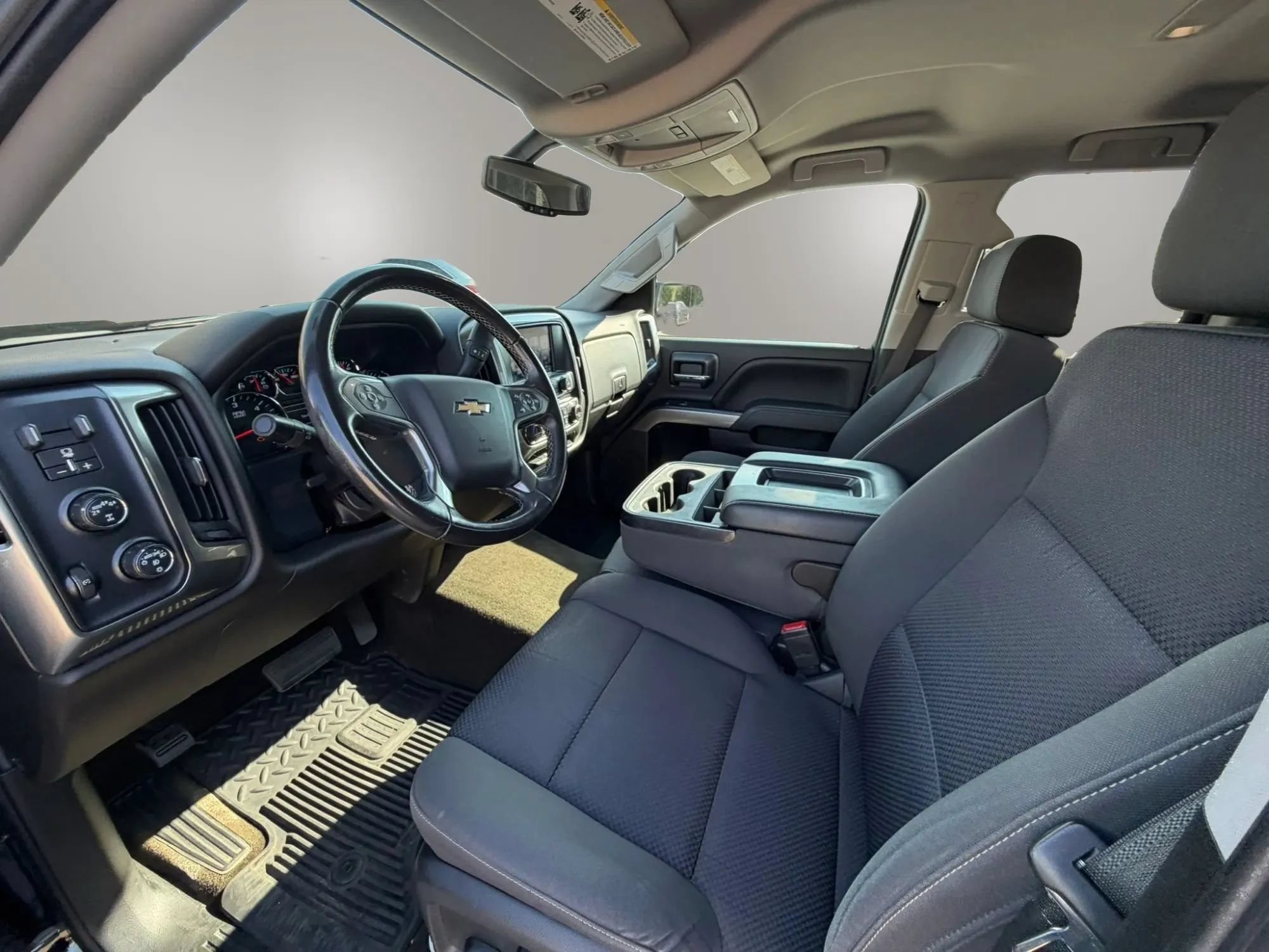 Used 2018 Chevrolet Silverado 1500 LT w/ All Star Edition AWD/4WD image 10