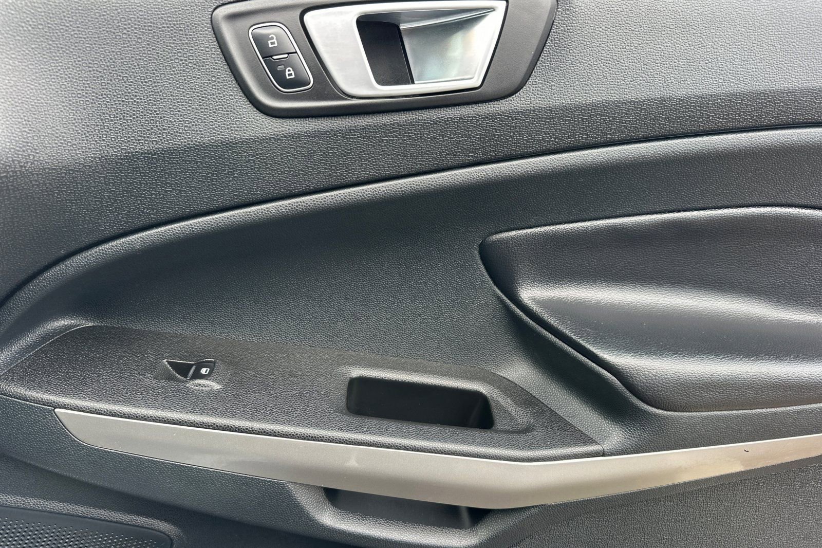 Used 2018 Ford EcoSport Titanium image 18