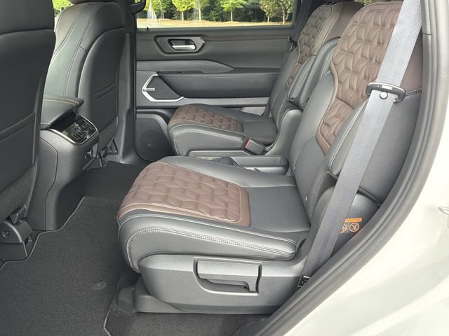 New 2026 Nissan Armada Platinum AWD/4WD image 23