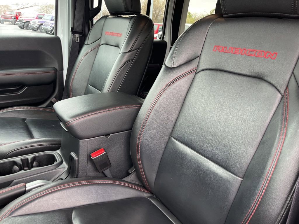 Used 2022 Jeep Wrangler Unlimited Rubicon w/ Cold Weather Group image 3