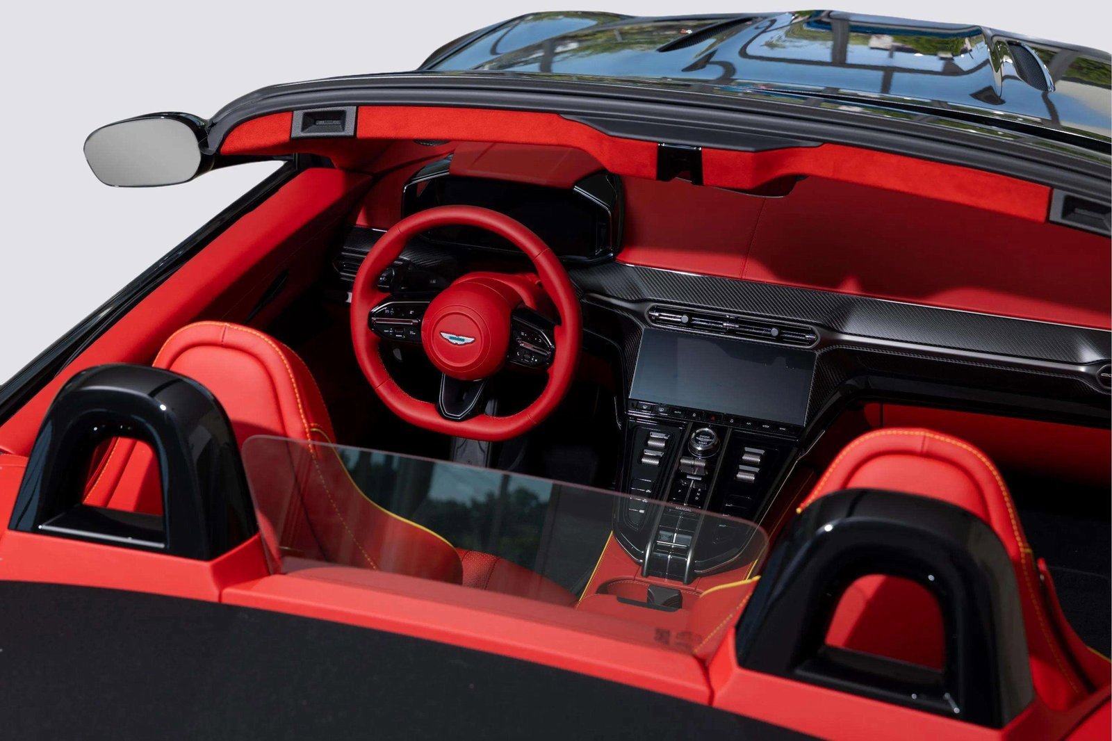 New 2026 Aston Martin V8 Vantage Roadster image 41