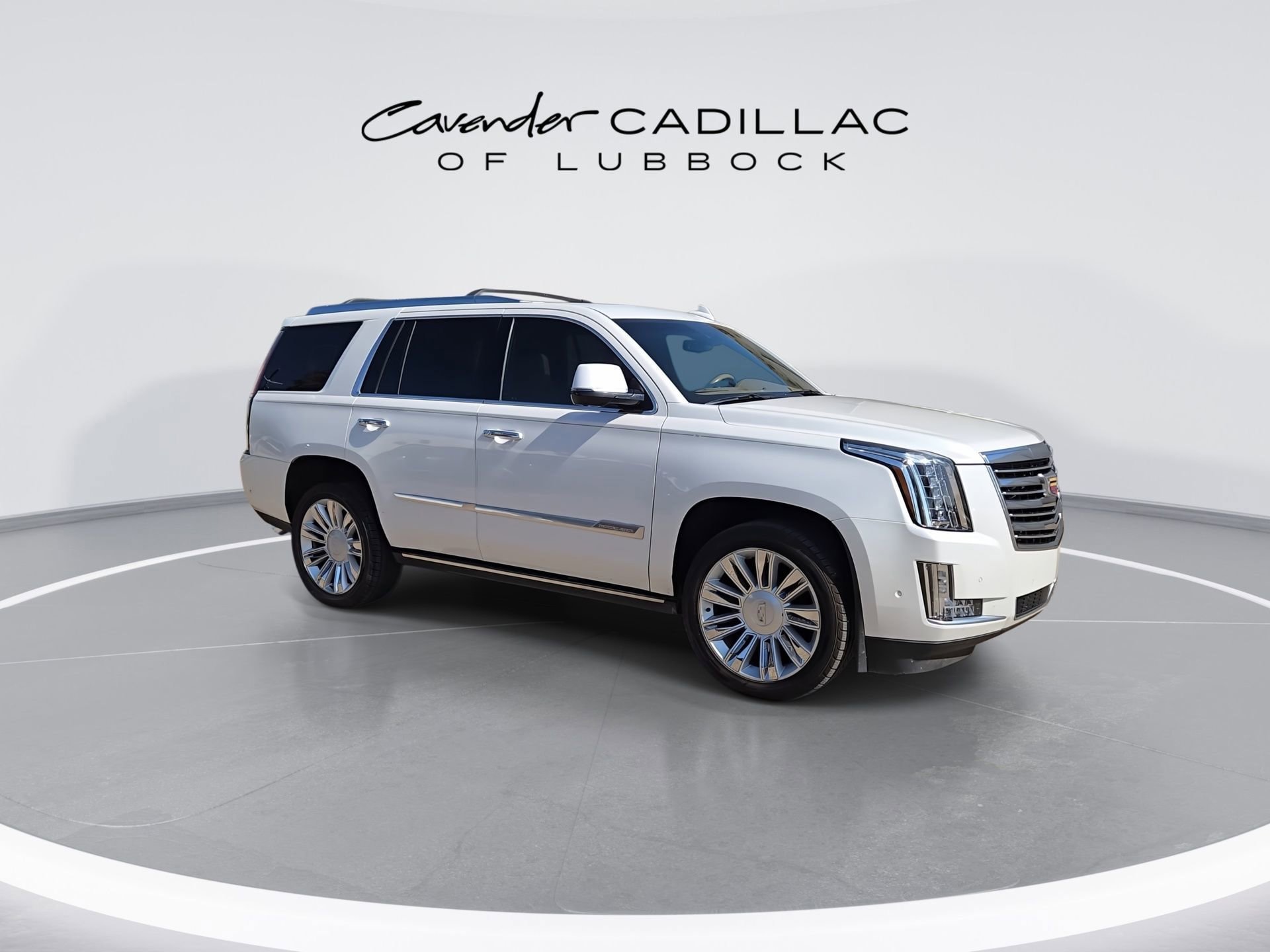 Used 2017 Cadillac Escalade Platinum AWD/4WD image 2