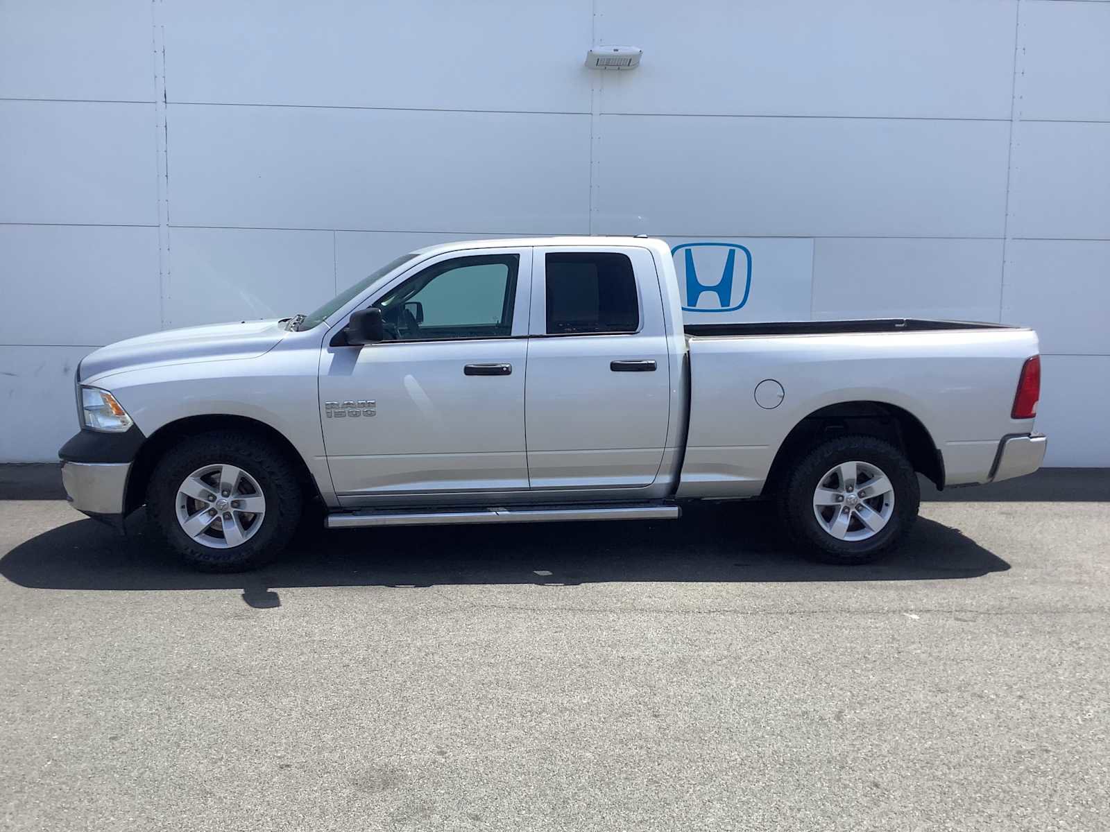 Used 2016 RAM 1500 Tradesman w/ Popular Equipment Group RWD image 3