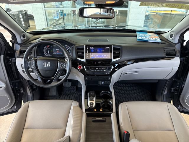 Used 2017 Honda Pilot Touring image 12