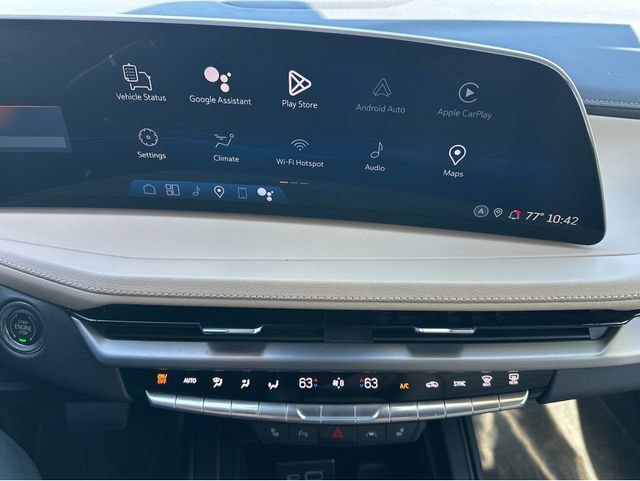 Certified 2024 Cadillac XT4 Luxury w/ Cold Weather Package FWD image 25
