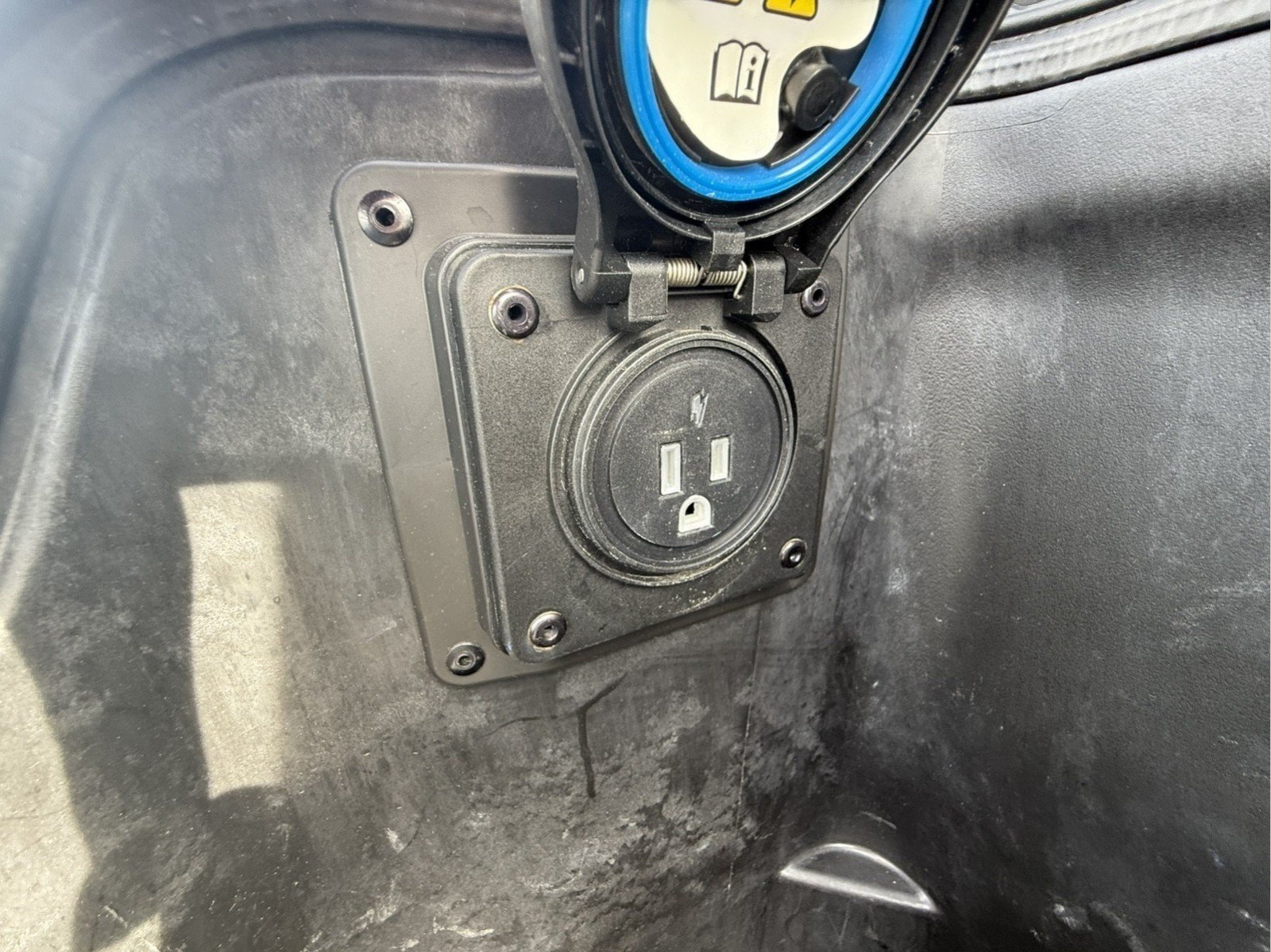 Used 2019 RAM 2500 Limited AWD/4WD image 32