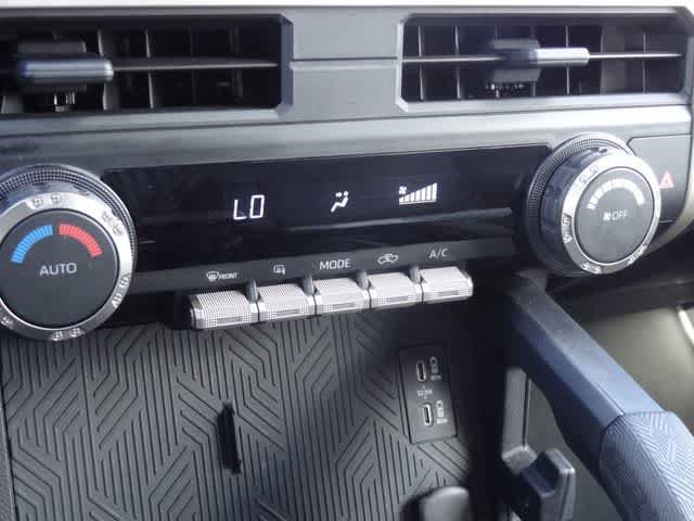 Used 2024 Toyota Tacoma TRD Off-Road AWD/4WD image 25