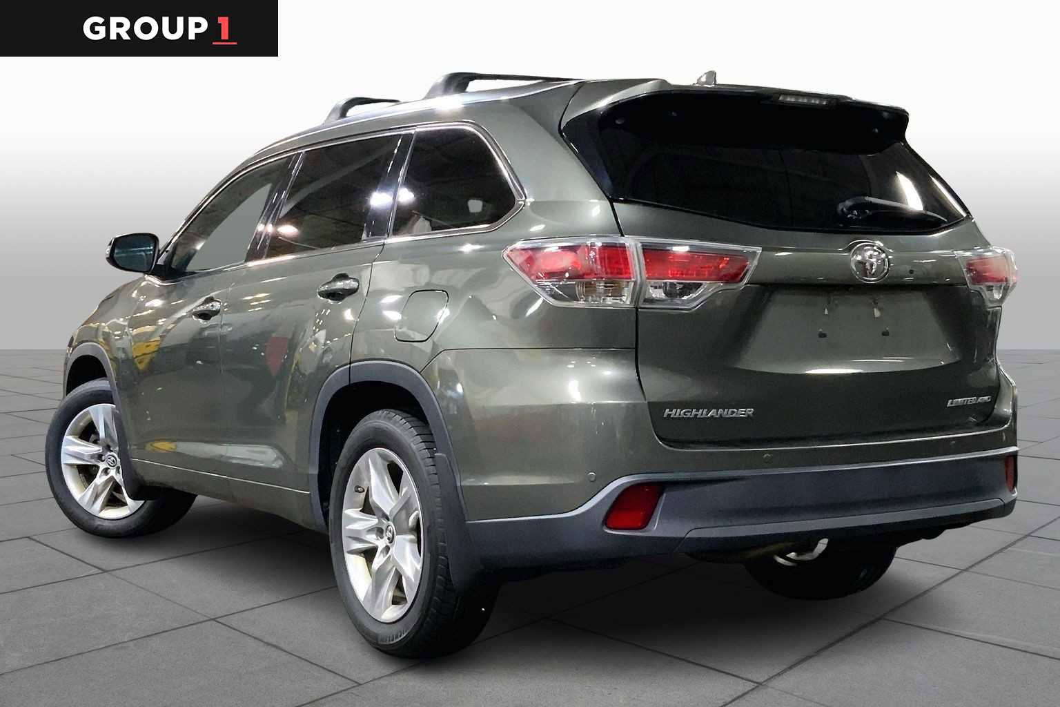 Used 2016 Toyota Highlander Limited Platinum image 11