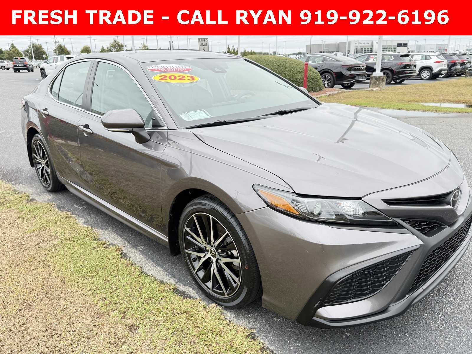 Used 2023 Toyota Camry SE