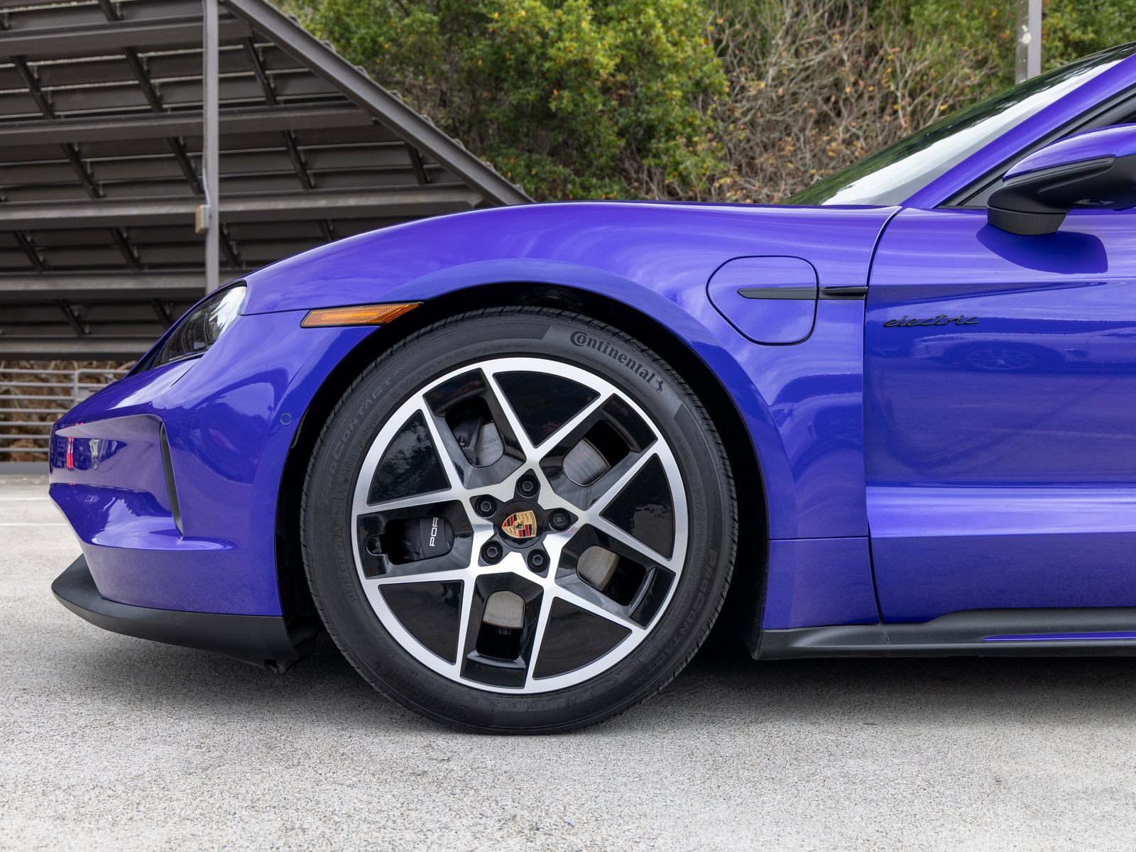Certified 2025 Porsche Taycan AWD/4WD image 13