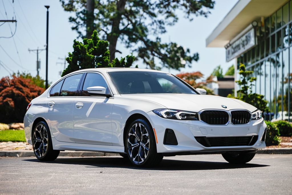 Used 2026 BMW 330i xDrive Sedan AWD/4WD image 1
