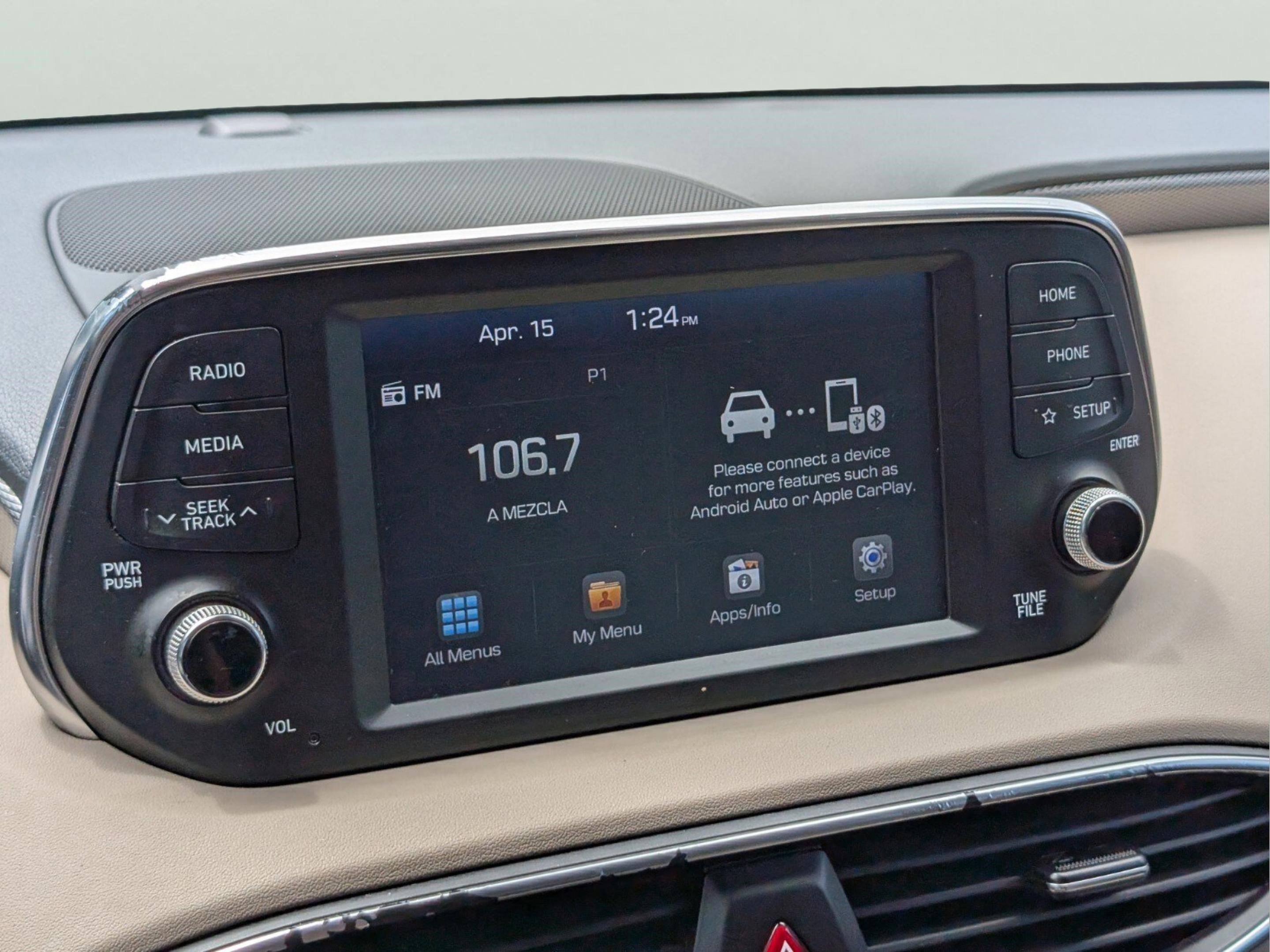 Used 2019 Hyundai Santa Fe SEL FWD image 17