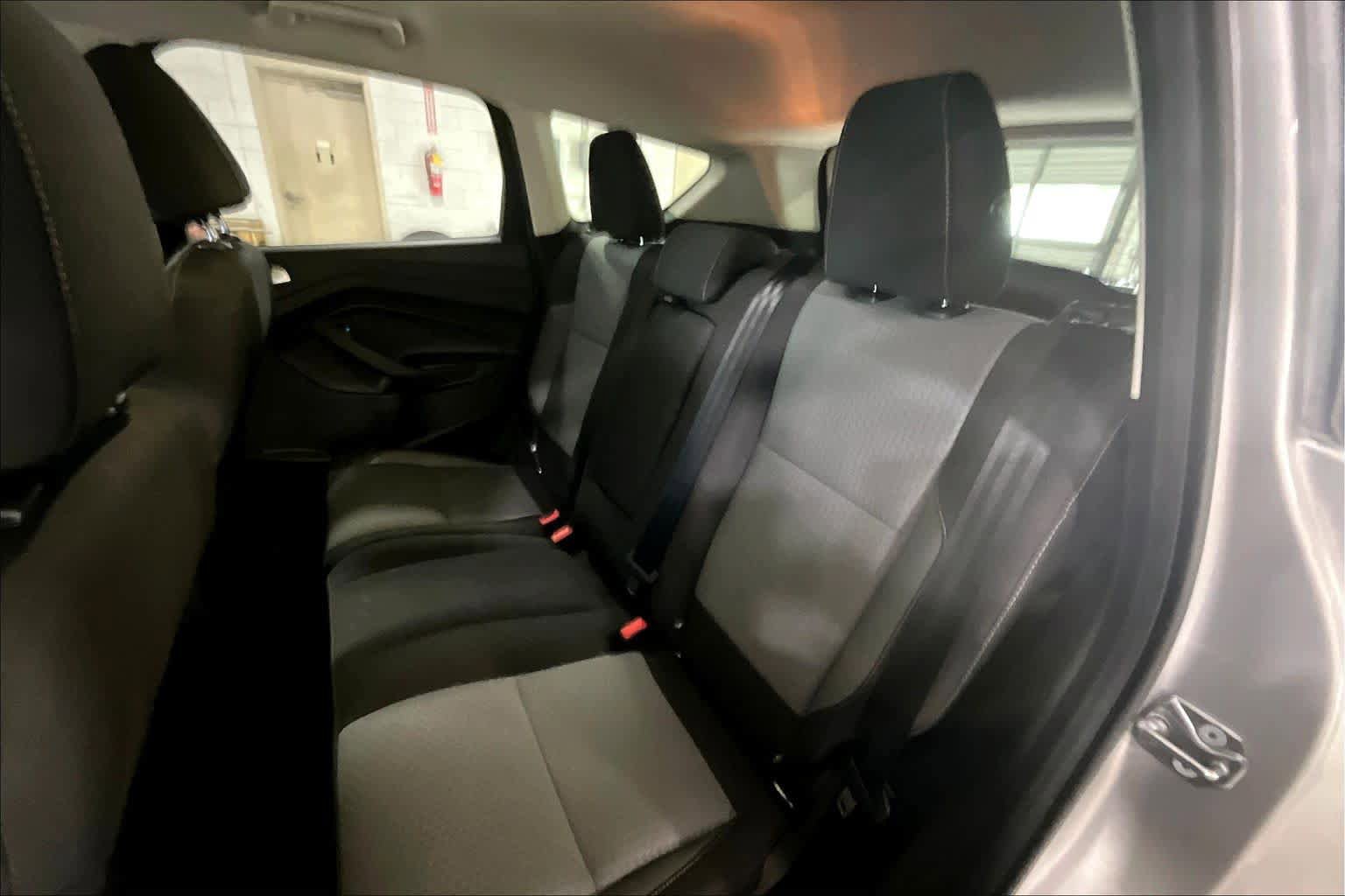 Used 2017 Ford Escape SE w/ Equipment Group 201A AWD/4WD image 20
