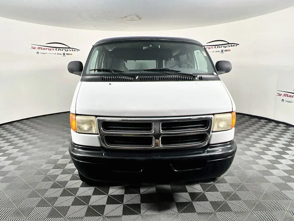 Used 2000 Dodge B3500 RWD image 3