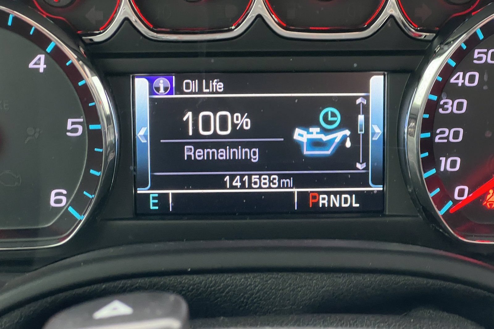 Used 2018 Chevrolet Suburban LT AWD/4WD image 29
