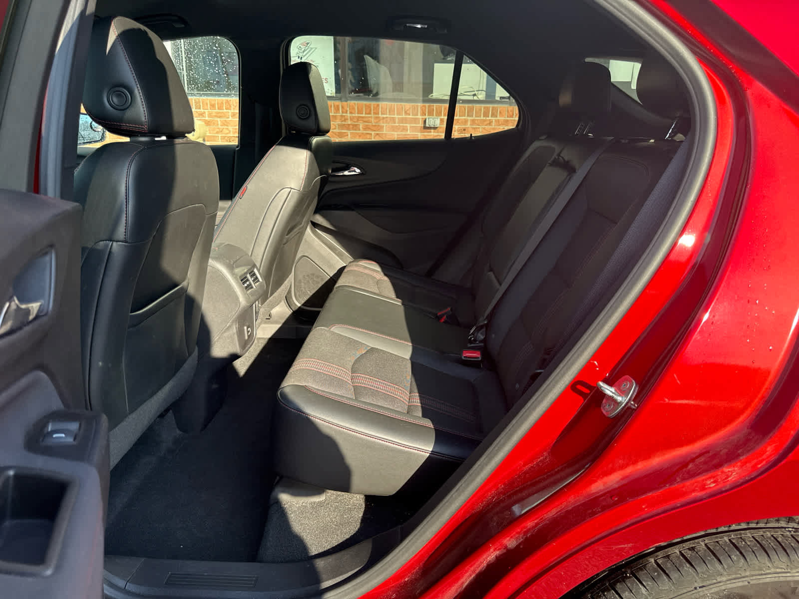 Used 2023 Chevrolet Equinox RS image 26