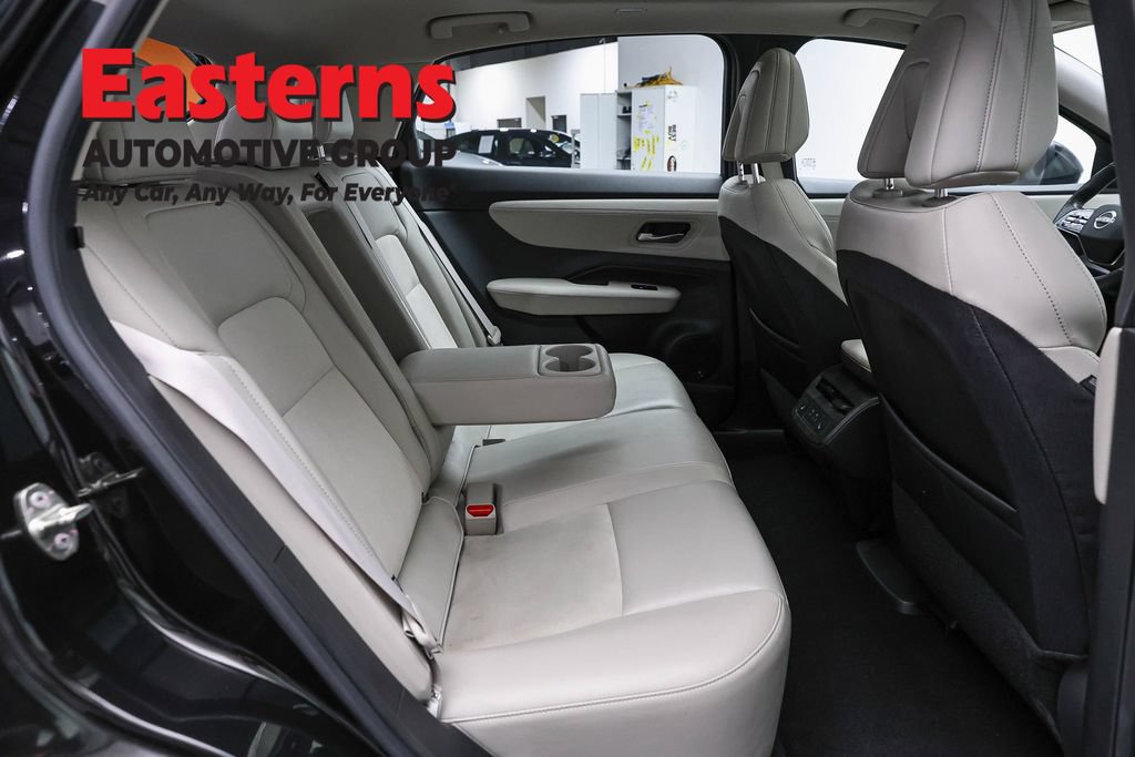 Used 2023 Nissan Ariya FWD image 25