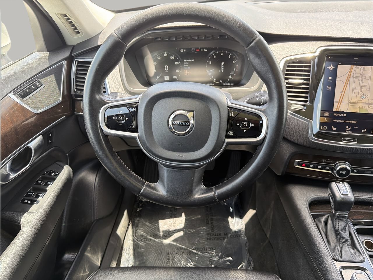 Used 2017 Volvo XC90 T6 Momentum w/ Vision Package AWD/4WD image 13