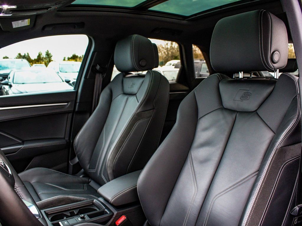 Used 2020 Audi Q3 2.0T Premium Plus w/ Premium Plus Package image 32