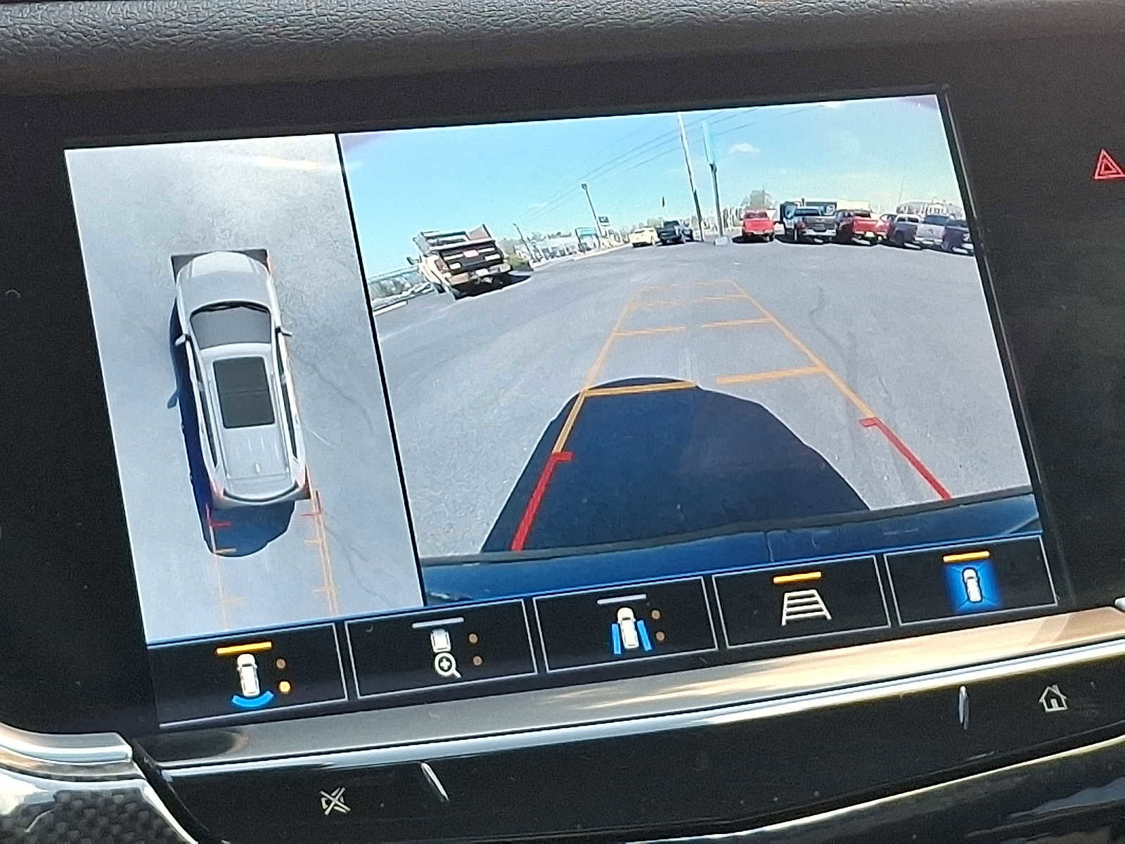 Used 2024 Cadillac XT6 Sport w/ Technology Package image 19