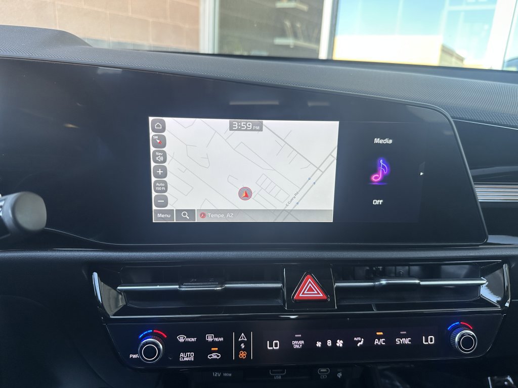 Used 2023 Kia Niro EX Touring image 24