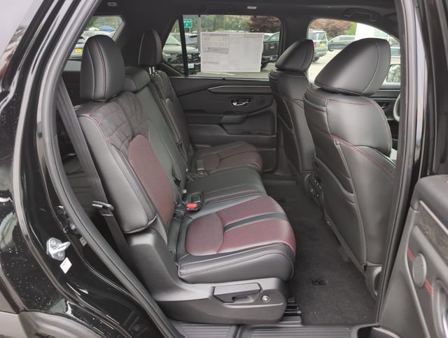 New 2026 Honda Pilot Black Edition image 12