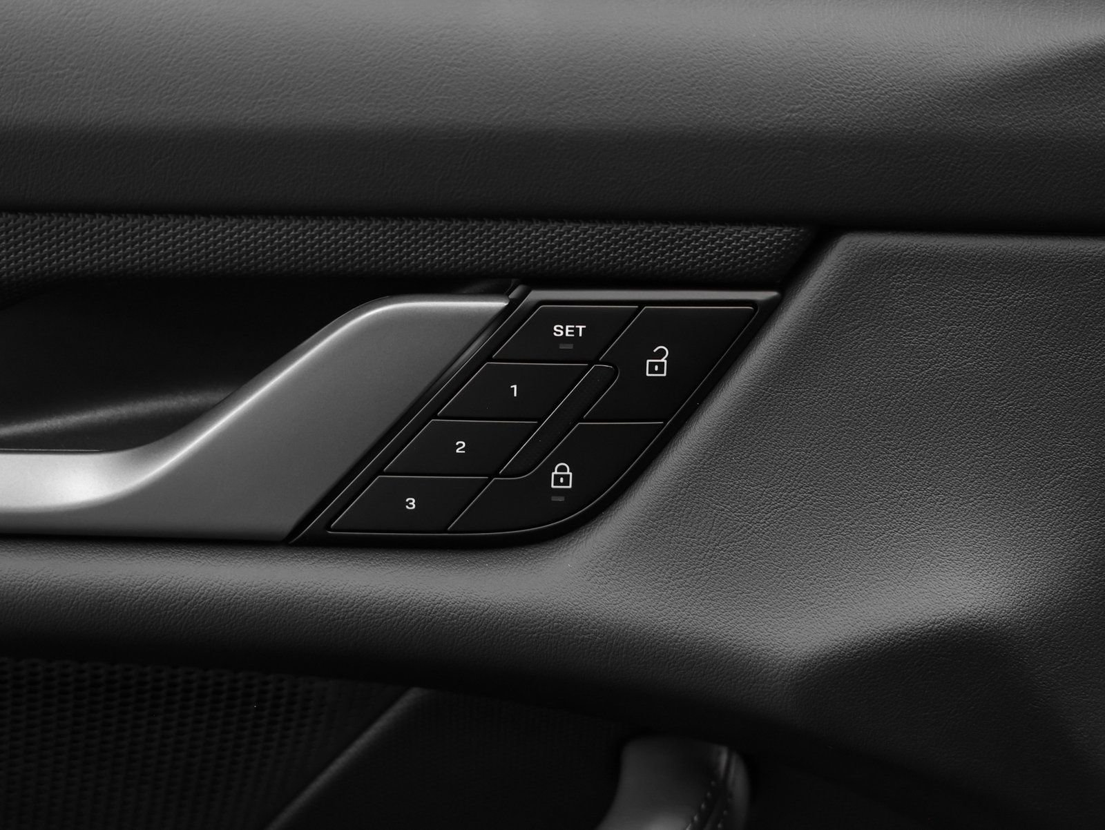 New 2025 Porsche Taycan image 27