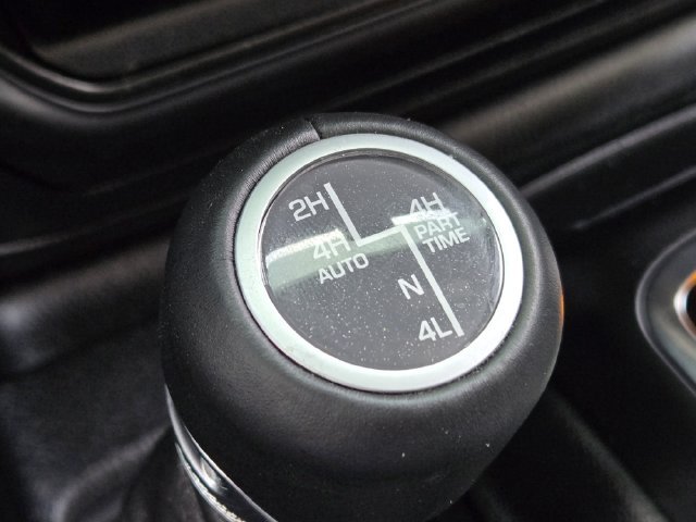 Used 2023 Jeep Wrangler Unlimited Sahara w/ Cold Weather Group AWD/4WD image 22