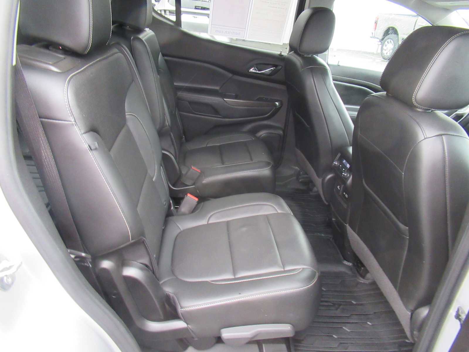 Used 2018 GMC Acadia SLE FWD image 16