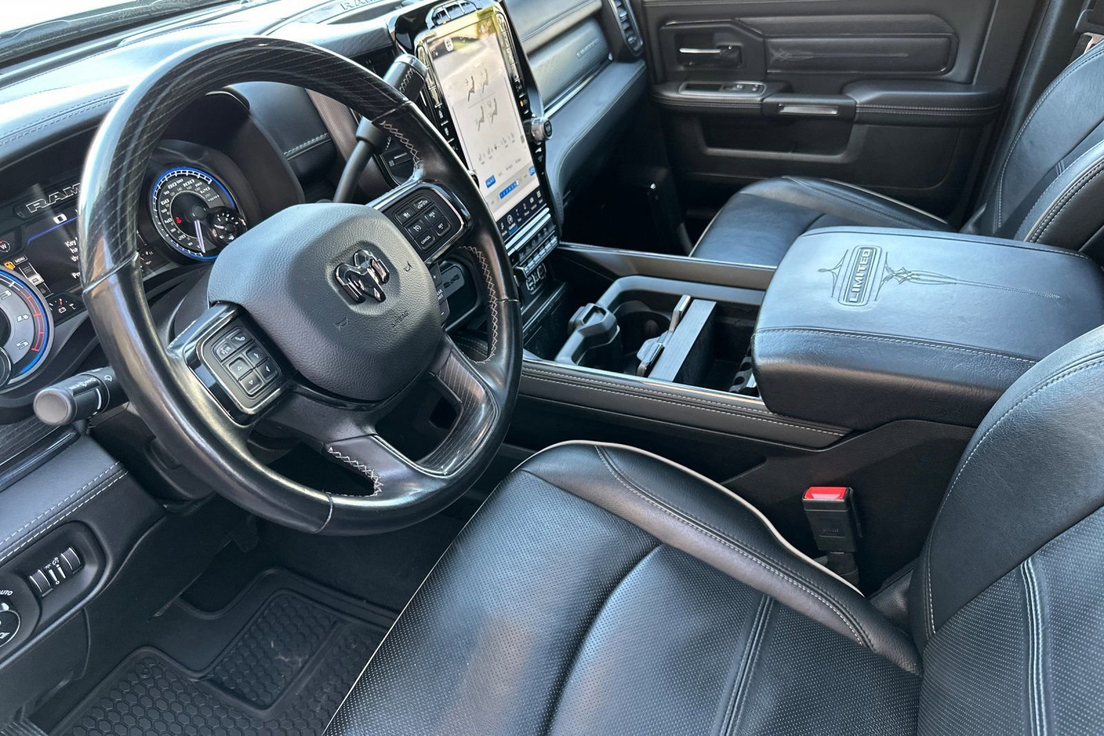 Used 2022 RAM 2500 Limited image 10