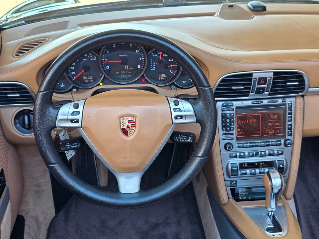 Used 2006 Porsche 911 Cabriolet image 38