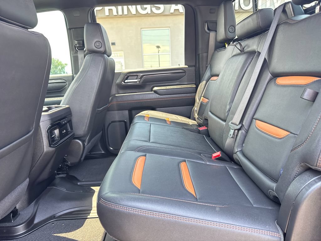 Used 2025 GMC Sierra 2500 AT4 w/ AT4 Premium Plus Package AWD/4WD image 24