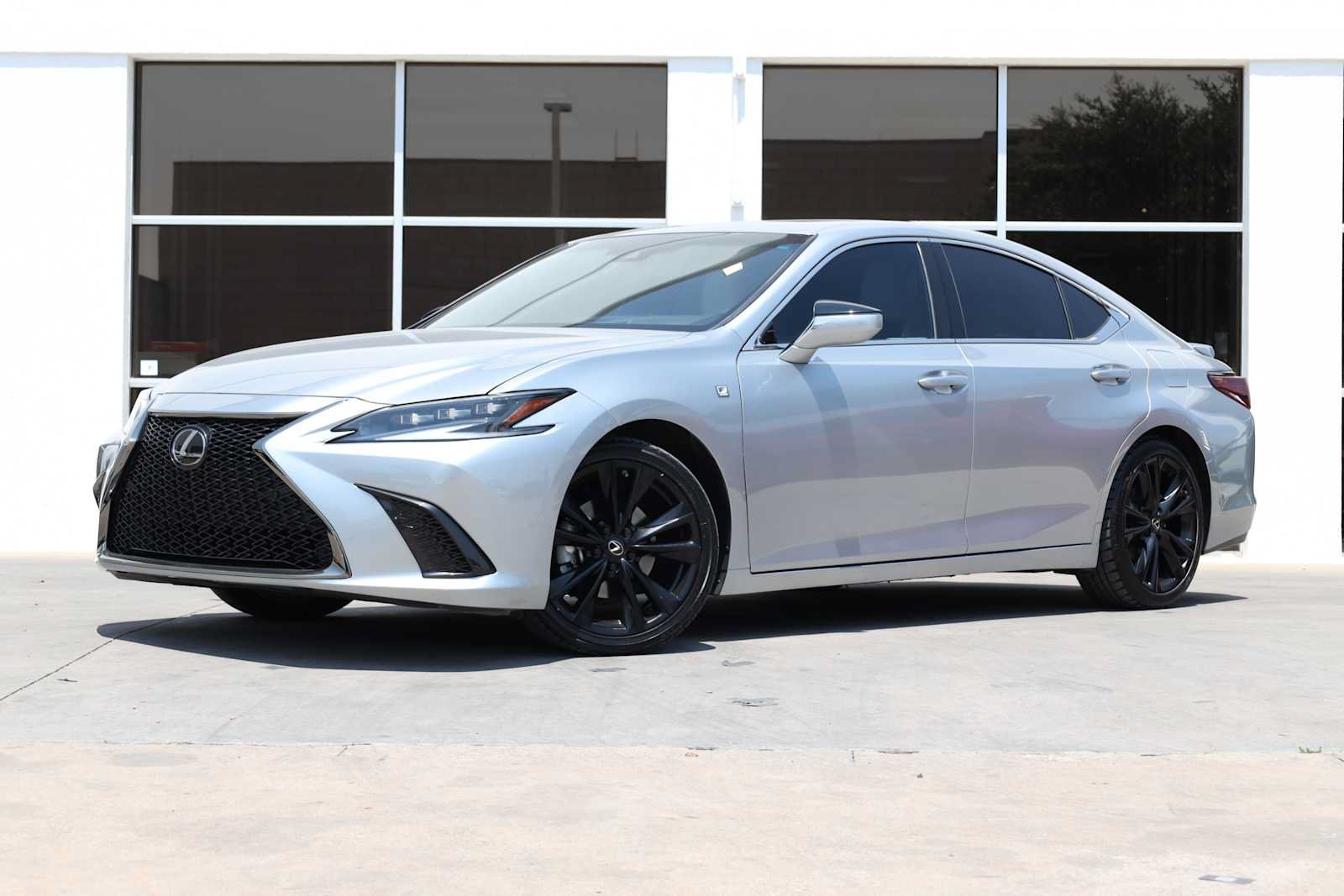 Used 2022 Lexus ES 300h F Sport w/ Accessory Package 2 FWD image 1