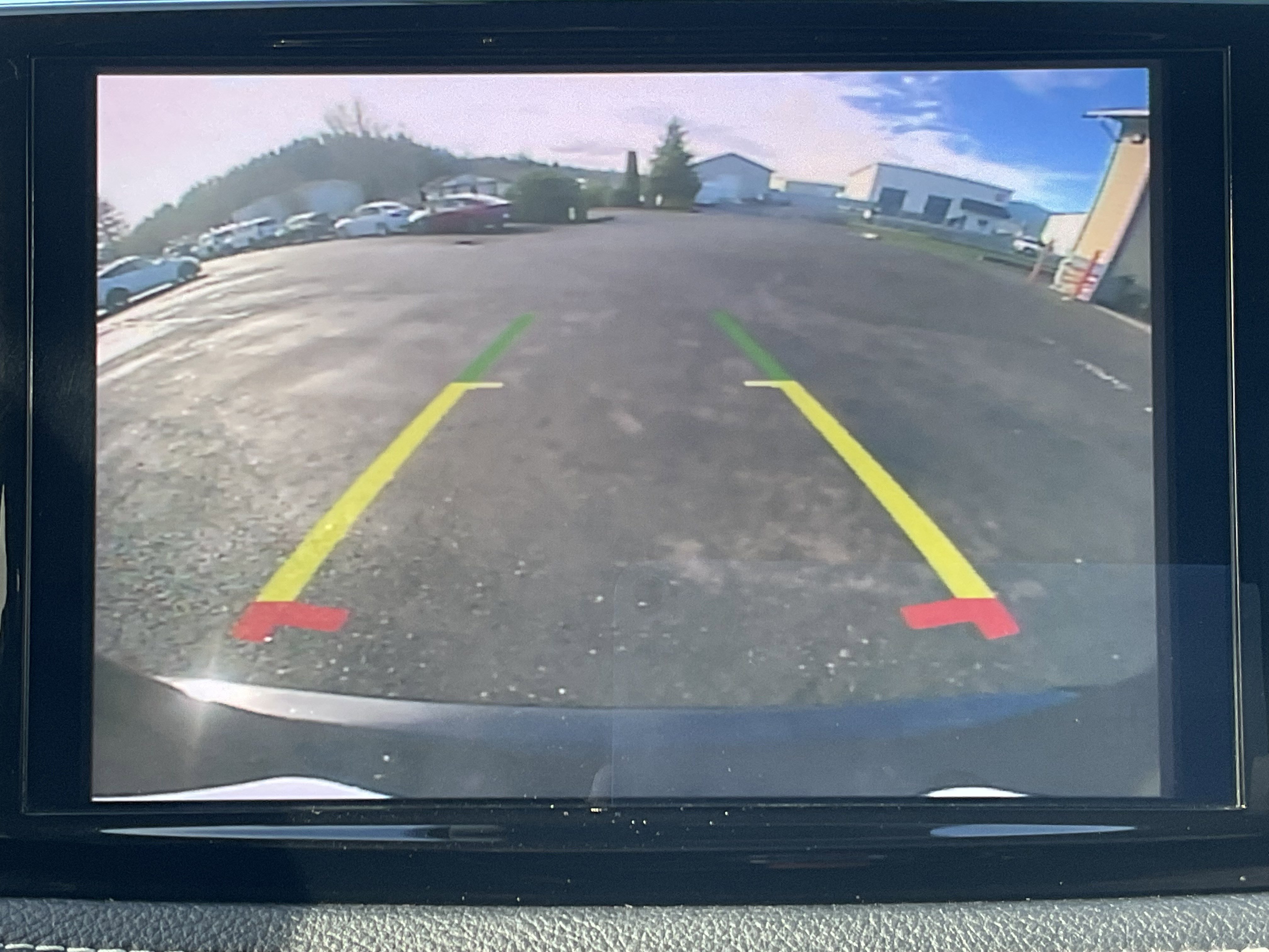 Used 2022 Chrysler Pacifica Touring-L FWD image 16