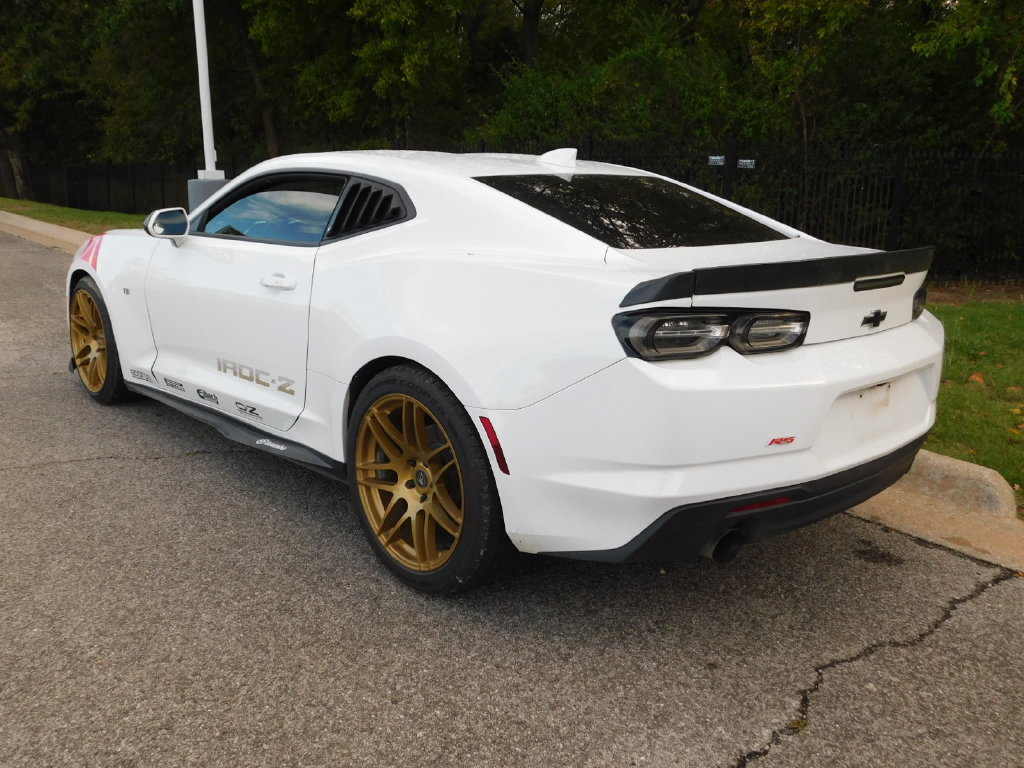 Used 2019 Chevrolet Camaro LT w/ RS Package RWD image 9