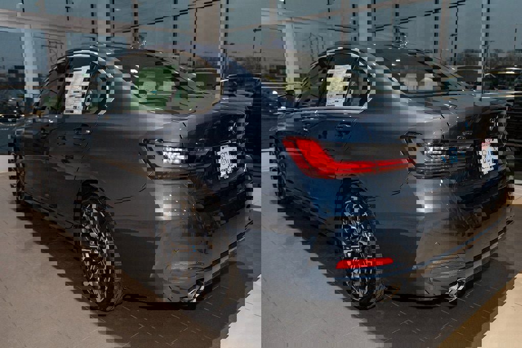 Used 2026 BMW 330i xDrive 330i xDrive w/ Premium Package image 4