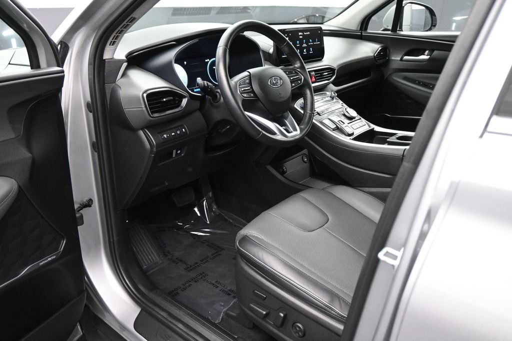 Used 2023 Hyundai Santa Fe Limited AWD/4WD image 2