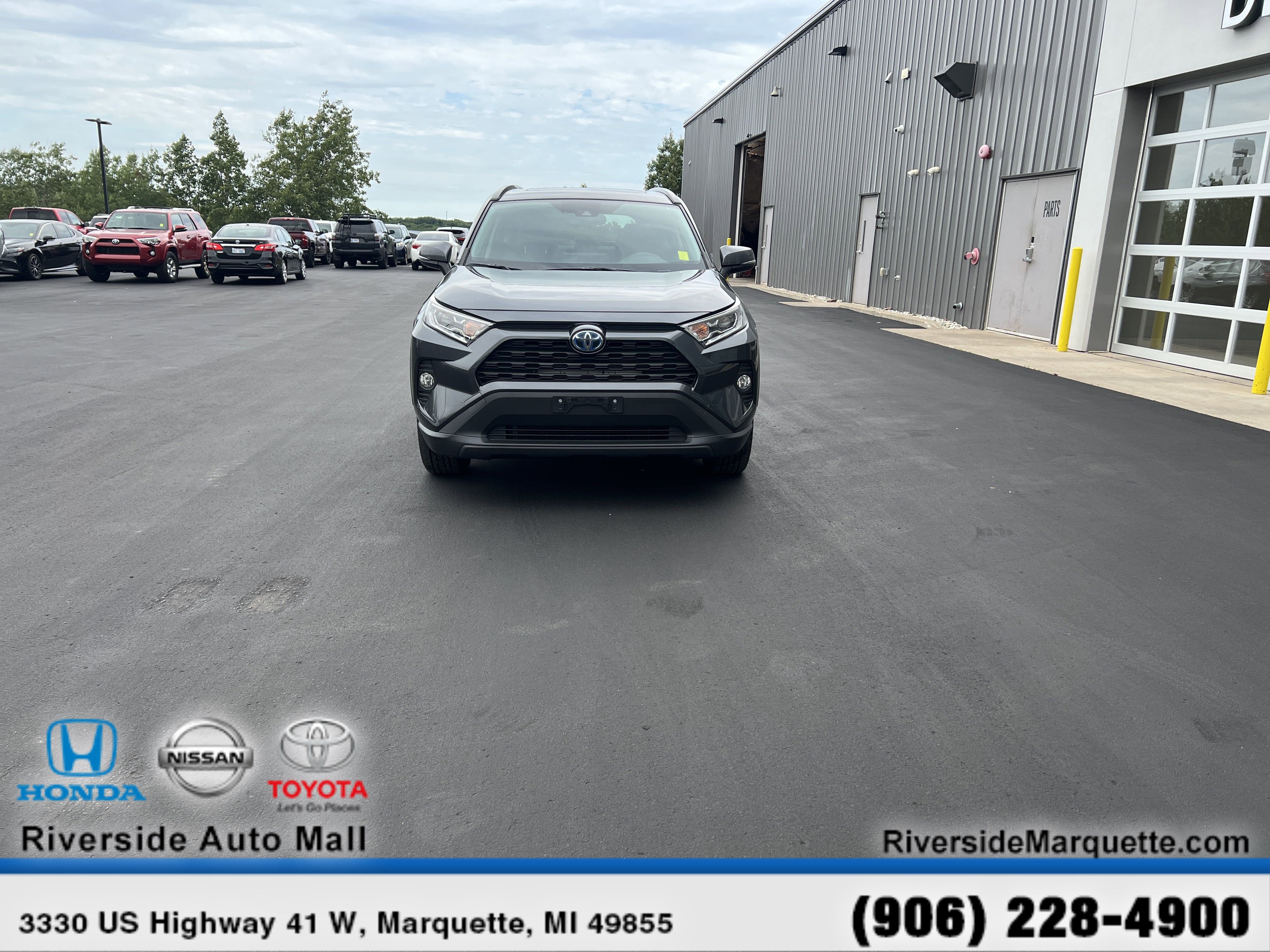 Used 2019 Toyota RAV4 XLE image 2