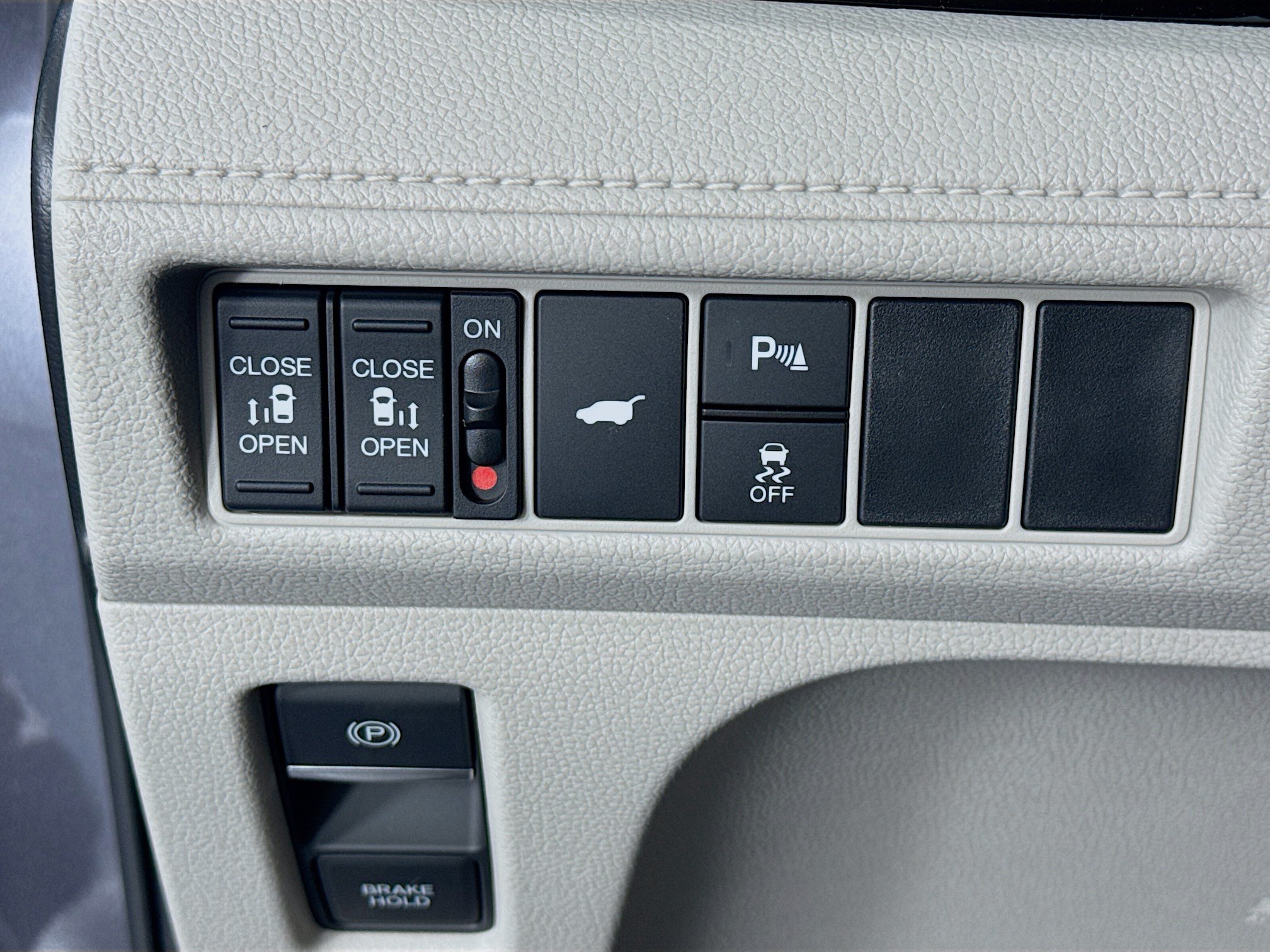 New 2026 Honda Odyssey Touring image 10